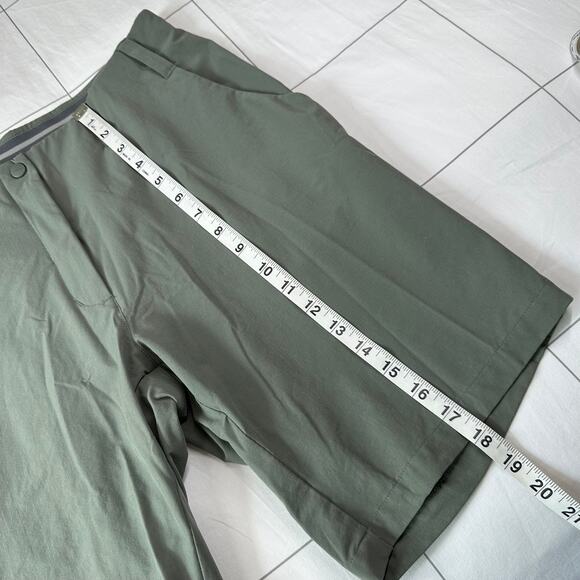 Rohan Shorts Womens 12 Green Sage Roamer Hiking Athletic Stretch Active Trail - Picture 10 of 10